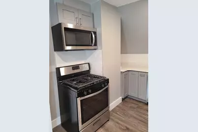 17 Stearns St #3, Malden, MA 02148 - Photo 8