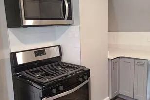17 Stearns St, Malden, MA 02148 - Photo 8