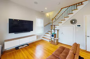 47 Harvest St, Boston, MA 02125 - Photo 8