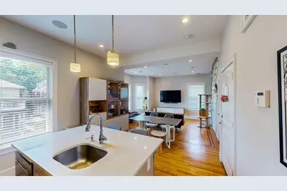 47 Harvest St #3, Boston, MA 02125 - Photo 2