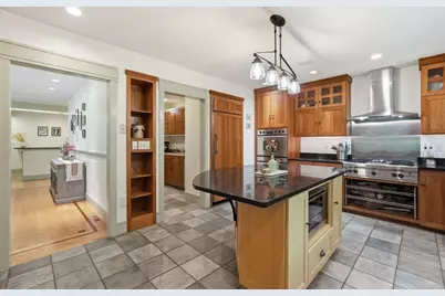 18 Eveningstar Dr, Amherst, MA 01002 - Photo 14