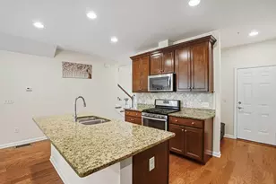 69 Spruce St, Hopkinton, MA 01748 - Photo 10