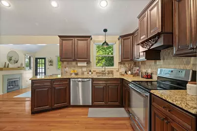 19 Jefferson St, Billerica, MA 01821 - Photo 6
