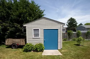 192 Calvin Ave, Somerset, MA 02726 - Photo 12