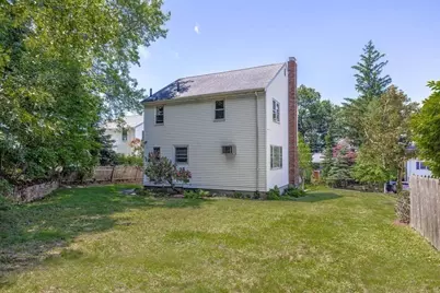 41 Sunset Hill Rd, Boston, MA 02132 - Photo 2