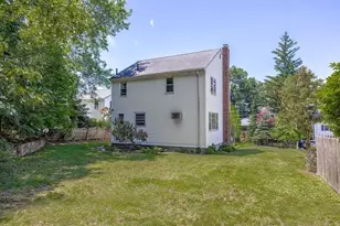 41 Sunset Hill Rd, Boston, MA 02132 - Photo 2