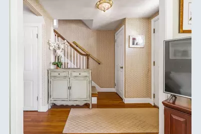 41 Sunset Hill Rd, Boston, MA 02132 - Photo 10