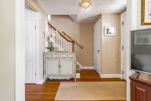 41 Sunset Hill Rd, Boston, MA 02132 - Photo 10