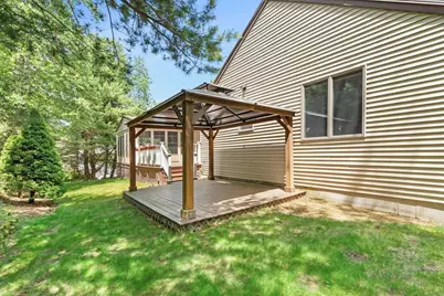 25 Dexter Rd, Melrose, MA 02176 - Photo 36