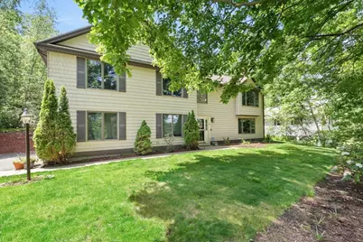 25 Dexter Rd, Melrose, MA 02176 - Photo 2