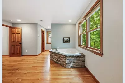 50 Melrose Ave, Tewksbury, MA 01876 - Photo 14