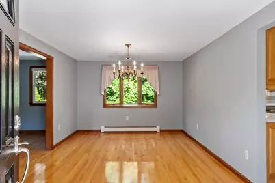 27 Cheryl Ann Dr, Rutland, MA 01543 - Photo 4