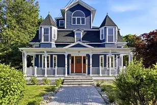 10 Washington Park, Newton, MA 02460 - Photo 1