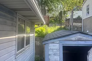 111 Arnold St, Revere, MA 02151 - Photo 32