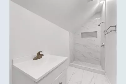 112 Ford St, Brockton, MA 02301 - Photo 26