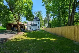 10 Walnut St, Ware, MA 01082 - Photo 24