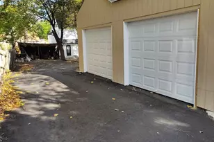 10 Walnut St, Ware, MA 01082 - Photo 30