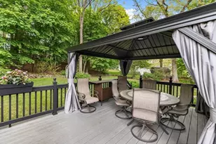 31 Hiawatha Rd, Woburn, MA 01801 - Photo 20