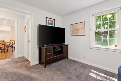 31 Hiawatha Rd, Woburn, MA 01801 - Photo 12