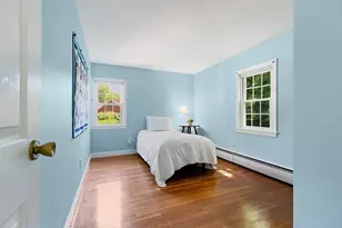 31 Hiawatha Rd, Woburn, MA 01801 - Photo 18