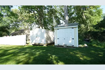 154 Thacher St, Attleboro, MA 02703 - Photo 8