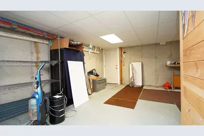 154 Thacher St, Attleboro, MA 02703 - Photo 36