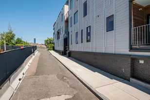 2 West 6th, Boston, MA 02127 - Photo 24