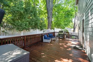 10 Barclay Rd, Boston, MA 02132 - Photo 30