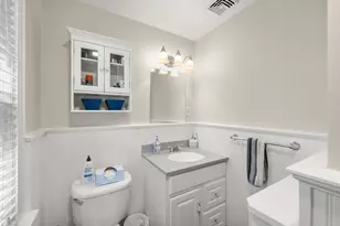 10 Barclay Rd, Boston, MA 02132 - Photo 24
