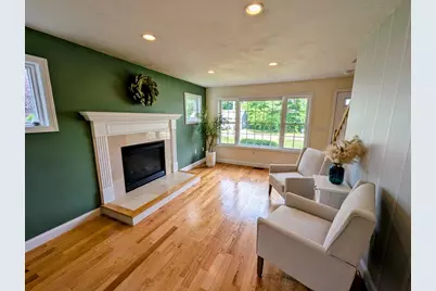 349 Summer St, Franklin, MA 02038 - Photo 6