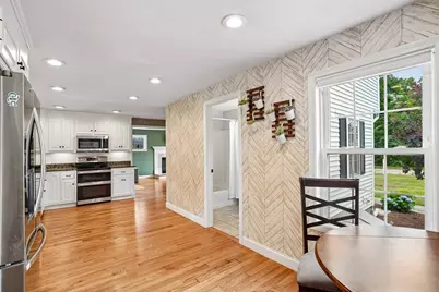 349 Summer St, Franklin, MA 02038 - Photo 4