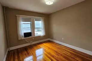 13 Beacon St, Quincy, MA 02169 - Photo 12