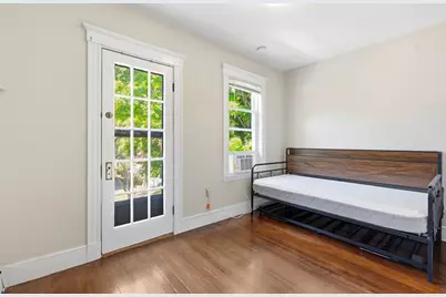 66,66-R,70 Wren St, Boston, MA 02132 - Photo 2