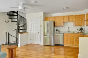 411 Norfolk St, Somerville, MA 02143 - Photo 8