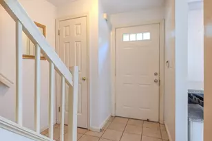 4105 Woodbridge Rd, Peabody, MA 01960 - Photo 2
