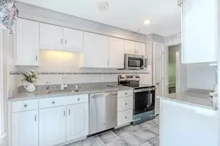 4105 Woodbridge Rd, Peabody, MA 01960 - Photo 4