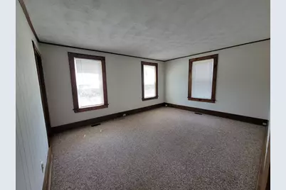 25-27 Elm Ln, Northbridge, MA 01588 - Photo 10