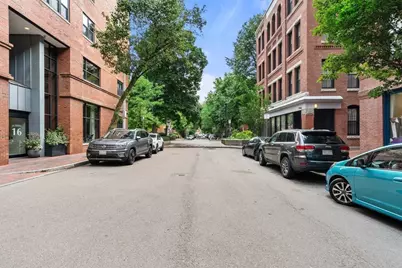 16 Harcourt St #4C, Boston, MA 02116 - Photo 22