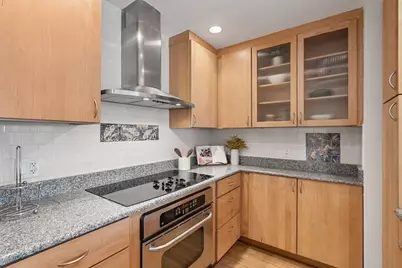 16 Harcourt St #4C, Boston, MA 02116 - Photo 4