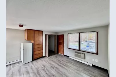 21 Dwight, Agawam, MA 01001 - Photo 2