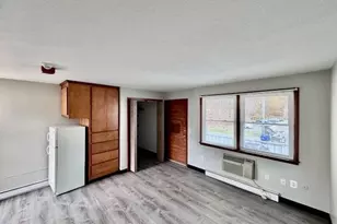 21 Dwight, Agawam, MA 01001 - Photo 2