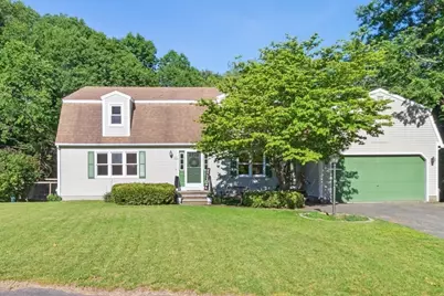 83 Tanglewood Dr, Stoughton, MA 02072 - Photo 2