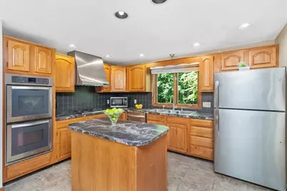 83 Tanglewood Dr, Stoughton, MA 02072 - Photo 8