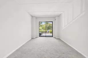 14 Heron St, Boston, MA 02132 - Photo 6