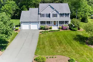 79 Foxwood Ln, Raynham, MA 02767 - Photo 2