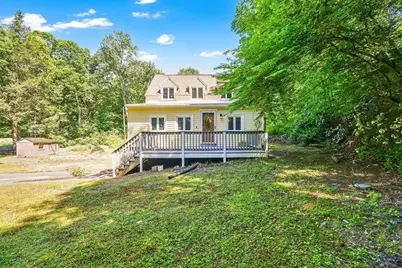 264 Flynt St, Palmer, MA 01069 - Photo 2