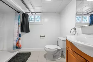 546 Shirley St, Winthrop, MA 02152 - Photo 36