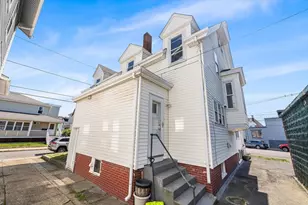 546 Shirley St, Winthrop, MA 02152 - Photo 38