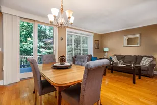 909 Ridgefield Cir, Clinton, MA 01510 - Photo 12