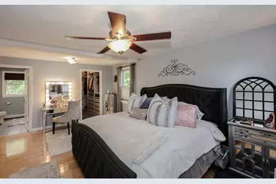 13 Deerfield Dr, Pepperell, MA 01463 - Photo 2